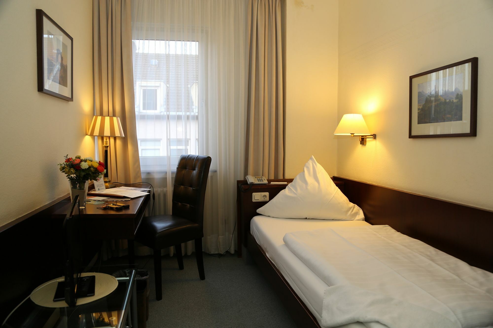 Hotel Loehndorf Bonn Exterior foto